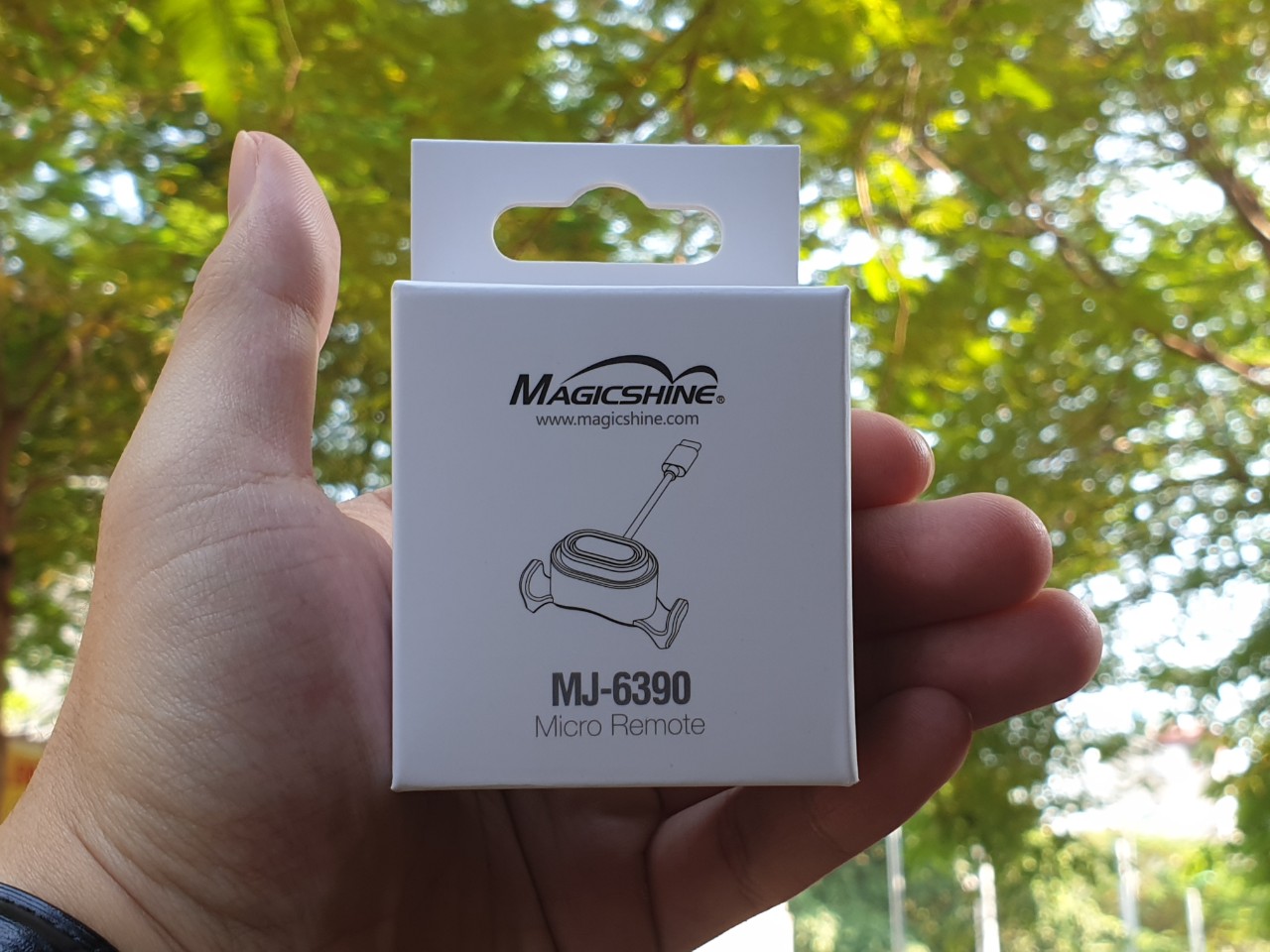 Hộp sản phẩm công tắc Magicshine MJ-6390 chính hãng