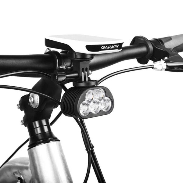 Đèn Magicshine Monteer 5000S gắn dưới đồng hồ Garmin Đèn Magicshine Monteer 5000S gắn dưới đồng hồ Garmin